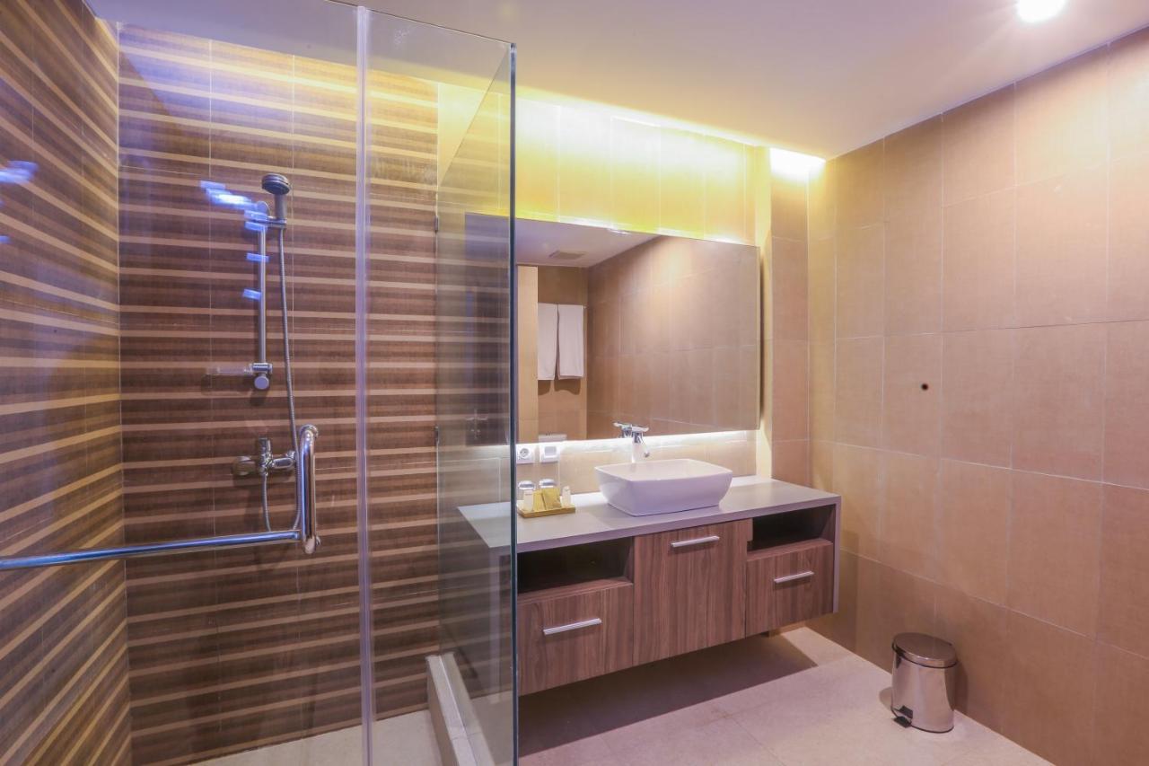 Canggu Dream Village Hotel And Suites Ngoại thất bức ảnh